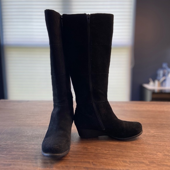Women’s Abigail Black Suede Wedge Boots - Picture 1 of 11